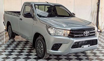 REVO 2WD 2020 2.4J MT STANDARD SILVER  1843 full