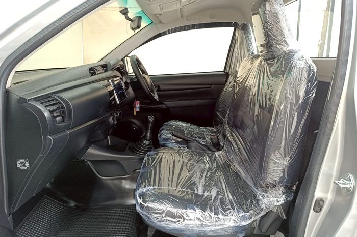 REVO 2WD 2020 2.4J MT STANDARD SILVER  1843 full