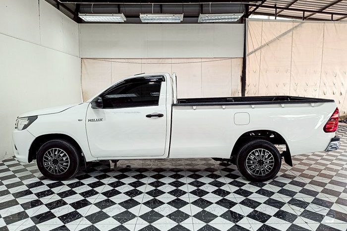 REVO 2WD 2019 2.4J MT STANDARD WHITE  2962 full