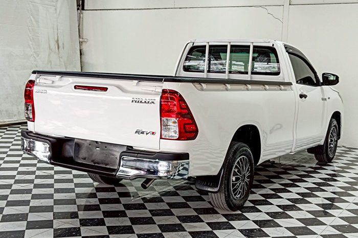 REVO 2WD 2019 2.4J MT STANDARD WHITE  2962 full