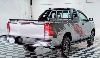 REVO 2WD 2018 2.4J MT STANDARD SILVER  32 full