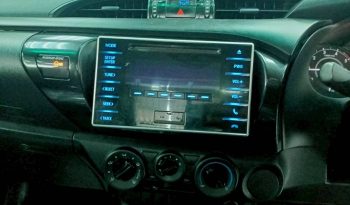 REVO 2WD 2018 2.4J MT STANDARD SILVER  32 full