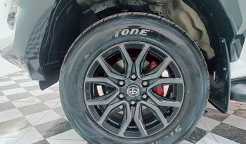 GR 4WD 2022 2.8G AT DOUBLE CAB WHITE  3680 full