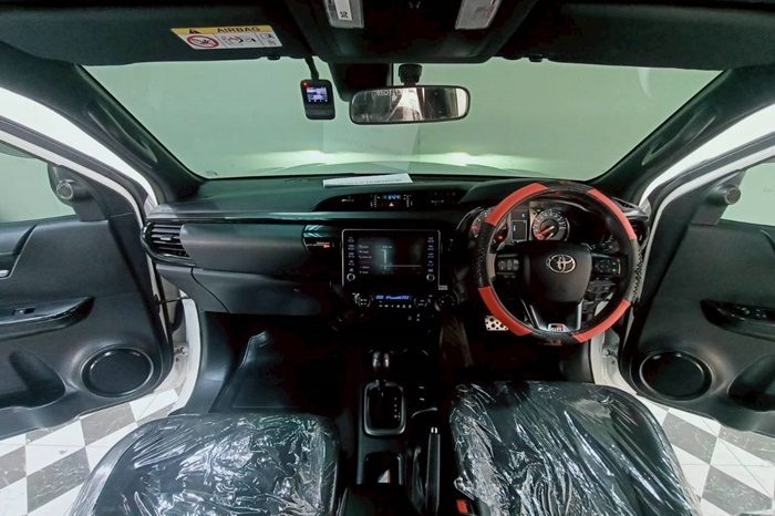 GR 4WD 2022 2.8G AT DOUBLE CAB WHITE  3680 full