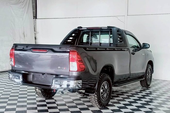 REVO 2WD 2020 2.4J MT STANDARD DARK GREY  3788 full