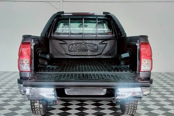 REVO 2WD 2020 2.4J MT STANDARD DARK GREY  3788 full