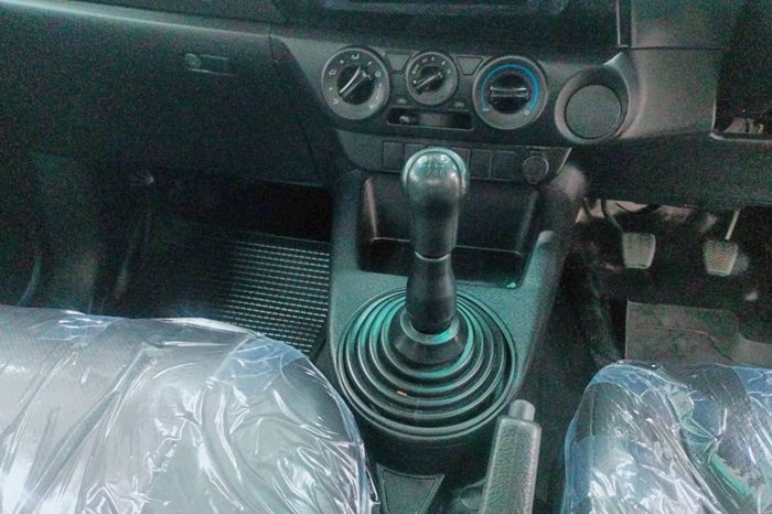 REVO 2WD 2020 2.4J MT STANDARD DARK GREY  3788 full