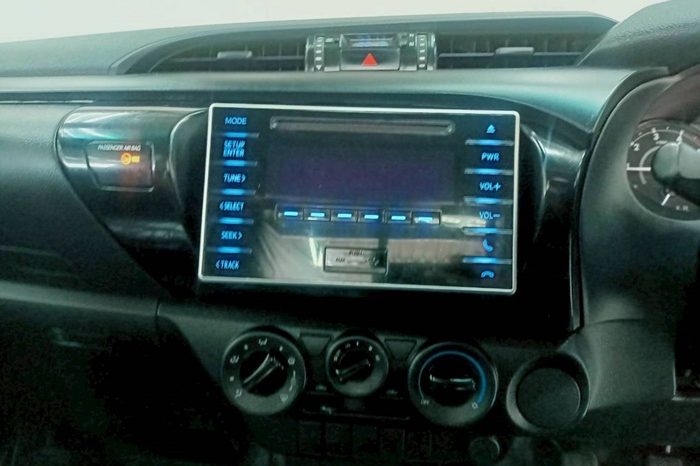 REVO 2WD 2020 2.4J MT STANDARD DARK GREY  3788 full