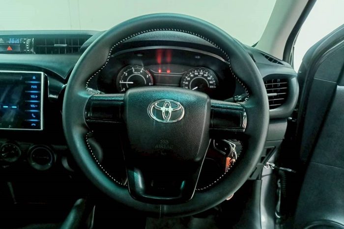 REVO 2WD 2020 2.4J MT STANDARD DARK GREY  3788 full