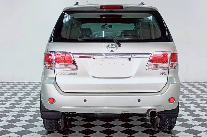 TOYOTA 4WD 2006 2.7V AT FORTUNER SILVER  6692 full