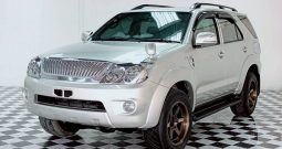TOYOTA 4WD 2006 2.7V AT FORTUNER SILVER  6692