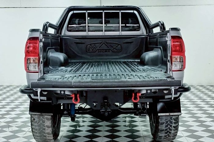 REVO 4WD 2020 2.8J MT STANDARD SILVER  7123 full