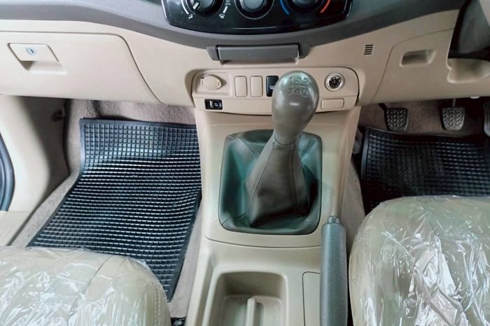 VIGO 2WD 2014 2.7E MT DOUBLE CAB DARK GREY  7903 full