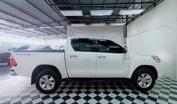 REVO PRE 2019 2.4E AT DOUBLE CAB WHITE  8701 full