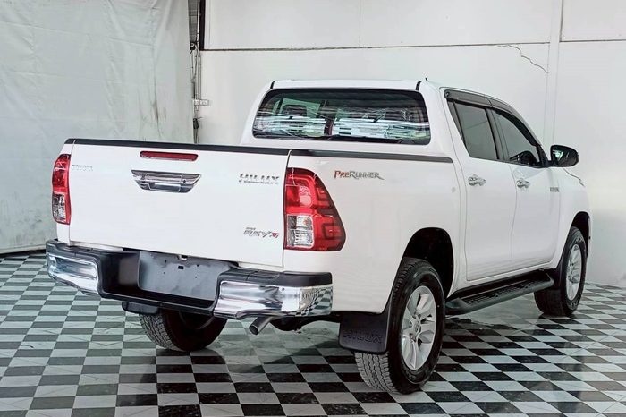 REVO PRE 2019 2.4E AT DOUBLE CAB WHITE  8701 full