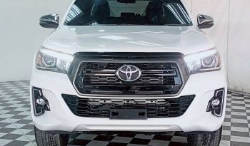 REVO PRE 2019 2.4E AT DOUBLE CAB WHITE  8701 full