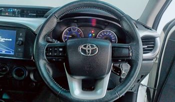 REVO PRE 2019 2.4E AT DOUBLE CAB WHITE  8701 full