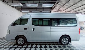 NISSAN 2020 2WD 2.5 MT COMMUTER SILVER  8823 full