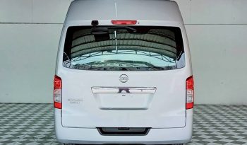 NISSAN 2020 2WD 2.5 MT COMMUTER SILVER  8823 full