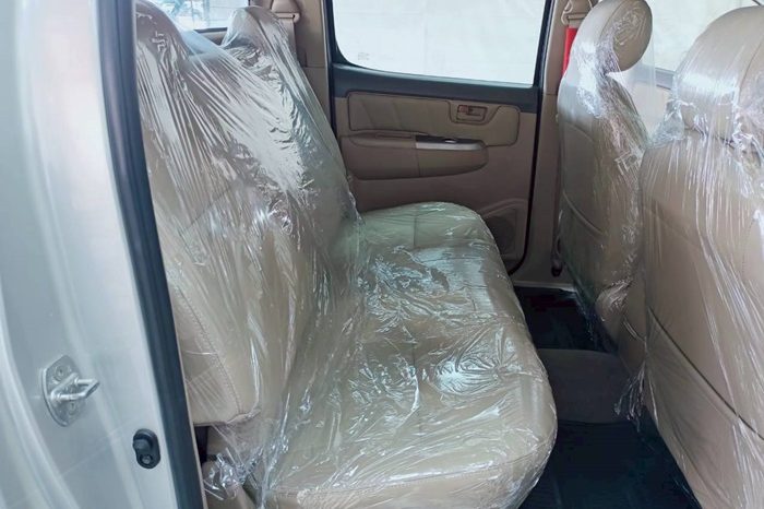 VIGO 4WD 2012 2.5E MT DOUBLE CAB SILVER  887 full