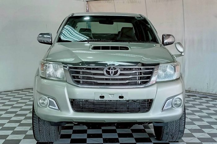 VIGO 4WD 2012 2.5E MT DOUBLE CAB SILVER  887 full