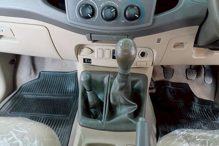 VIGO 4WD 2012 2.5E MT DOUBLE CAB SILVER  887 full