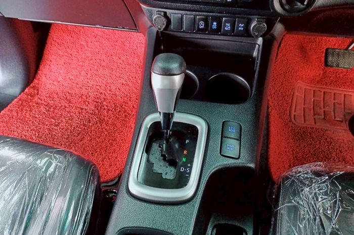 REVO 4WD 2020 2.8G AT DOUBLE CAB BLACK  8985 full