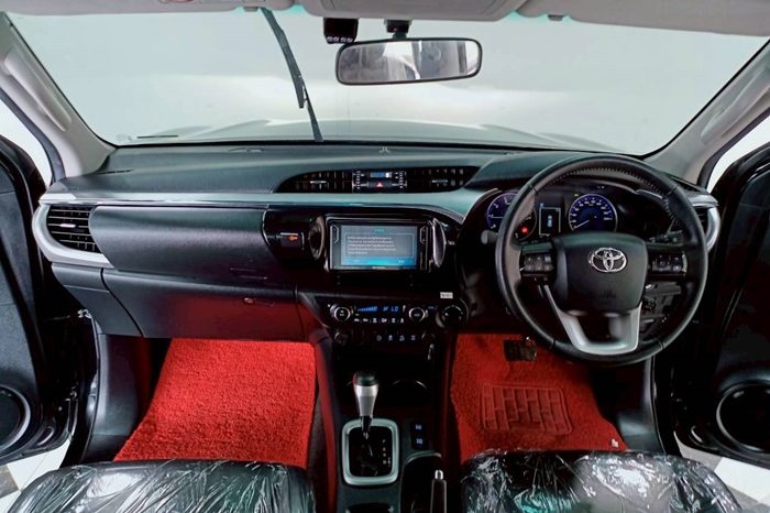 REVO 4WD 2020 2.8G AT DOUBLE CAB BLACK  8985 full