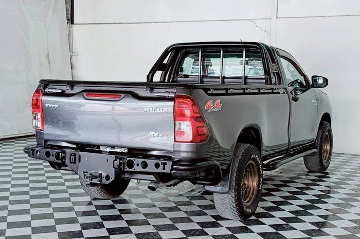 REVO 4WD 2019 2.8J MT STANDARD DARK GREY  9139 full