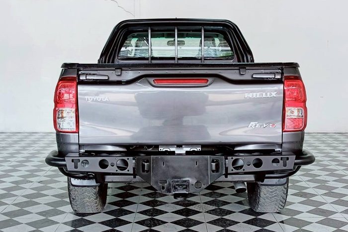 REVO 4WD 2019 2.8J MT STANDARD DARK GREY  9139 full