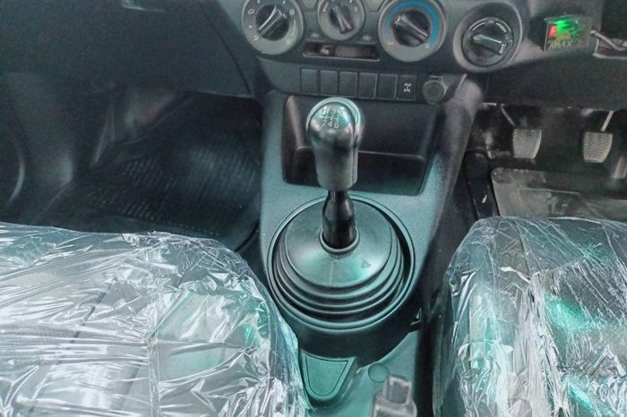 REVO 4WD 2019 2.8J MT STANDARD DARK GREY  9139 full