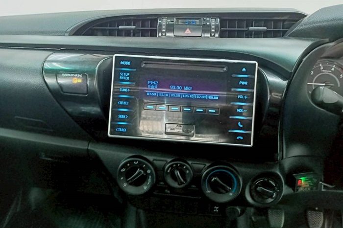 REVO 4WD 2019 2.8J MT STANDARD DARK GREY  9139 full