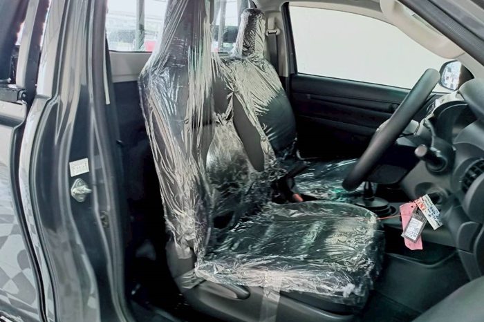 REVO 4WD 2019 2.8J MT STANDARD DARK GREY  9139 full