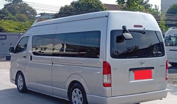 TOYOTA 2WD 2019 3.0 MT COMMUTER SILVER  9014 full