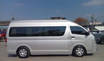 TOYOTA 2WD 2019 3.0 MT COMMUTER SILVER  9014 full