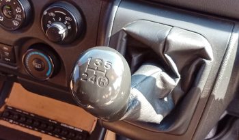 TOYOTA 2WD 2019 3.0 MT COMMUTER SILVER  9014 full