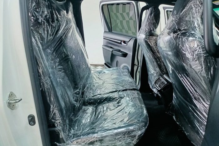 ROCCO 4WD 2019 2.8G AT DOUBLE CAB WHITE  7164 full