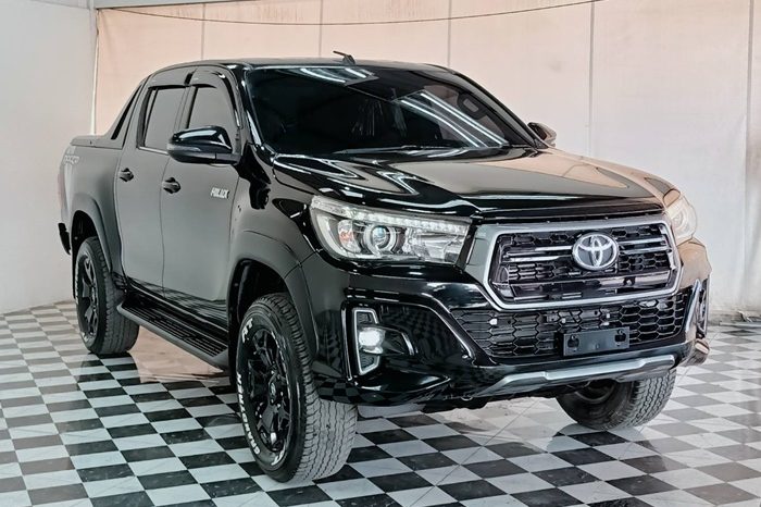 ROCCO PRE 2019 2.8G AT DOUBLE CAB BLACK  339 full