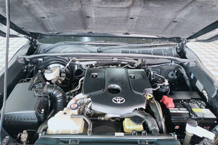 ROCCO PRE 2019 2.8G AT DOUBLE CAB BLACK  339 full