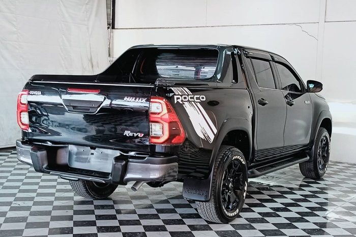 ROCCO PRE 2019 2.8G AT DOUBLE CAB BLACK  339 full