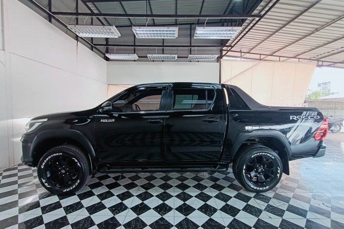 ROCCO PRE 2019 2.8G AT DOUBLE CAB BLACK  339 full
