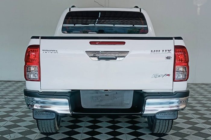 REVO PRE 2019 2.4E AT DOUBLE CAB WHITE  1455 full