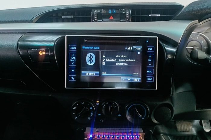 REVO PRE 2019 2.4E AT DOUBLE CAB WHITE  1455 full