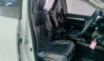 REVO PRE 2019 2.4E AT DOUBLE CAB WHITE  1455 full