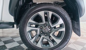 REVO PRE 2019 2.4E AT DOUBLE CAB WHITE  1455 full