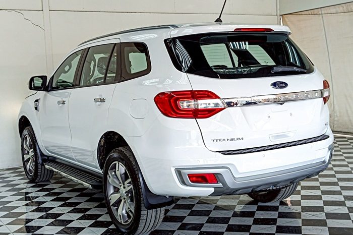 FORD 4WD 2019 3.2 AT EVEREST WHITE  2982 full