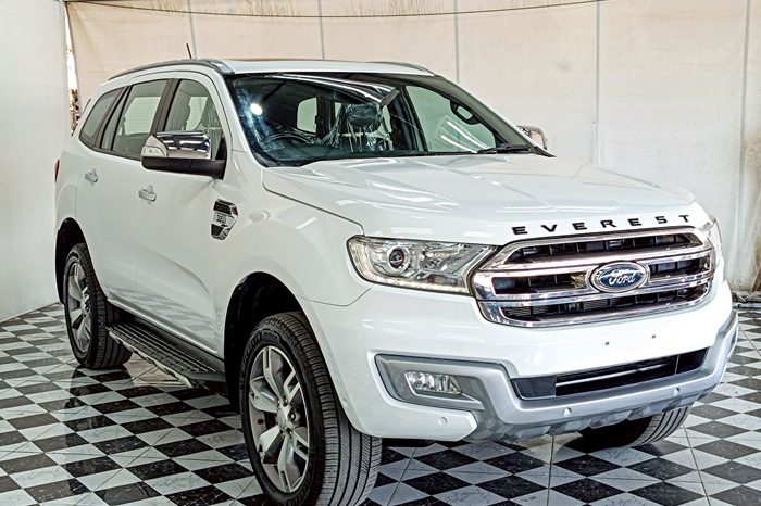 FORD 4WD 2019 3.2 AT EVEREST WHITE  2982 full