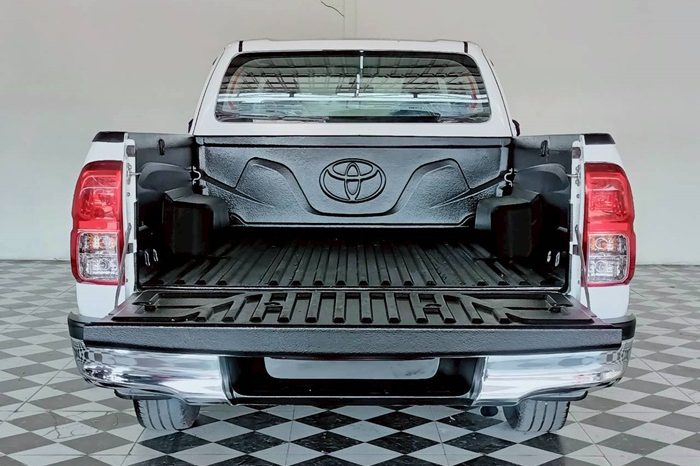 REVO 2WD 2020 2.4MID AT SMART CAB WHITE  3174 full