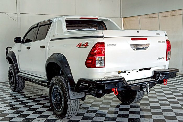 REVO 4WD 2019 2.8G AT DOUBLE CAB WHITE  3617 full