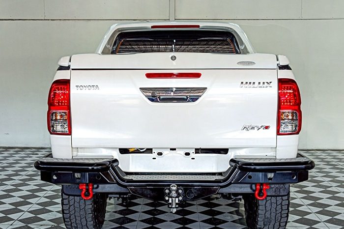 REVO 4WD 2019 2.8G AT DOUBLE CAB WHITE  3617 full